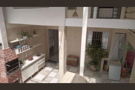 6_photo/94cf038bd1.f861ecc718bdcbd7-ATLAS-3b87b470-2a85-4e98-ad0d-0ffcd9ccf712.jpg de casa à venda com 6 quartos, 300m² em Jardim Florida, Barueri