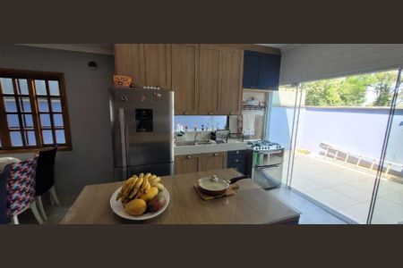 3_photo/94cf038c25.d505c9d9834fda44-ATLAS-428d30ff-1832-4fd4-93ca-e01cb5a96c28.jpg de casa à venda com 4 quartos, 184m² em Jardim Florida, Barueri