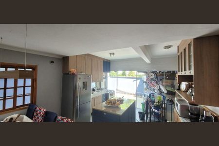 9_photo/94cf038c25.d505c9d9834fda44-ATLAS-a7e251fb-3397-43cf-a67c-575b239c93a0.jpg de casa à venda com 4 quartos, 184m² em Jardim Florida, Barueri