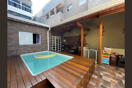 3_photo/94cf038c77.6ba4ef9df26df2e3-ATLAS-d82296c0-bb6f-4f5b-8c33-e6c0ef806720.jpg de casa à venda com 3 quartos, 175m² em Jardim Florida, Barueri