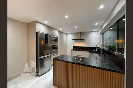 8_photo/94cf038c81.2f15d505e37c7ac5-ATLAS-67b6698f-5811-4752-9580-e9601ebe9fd2.jpg de casa à venda com 4 quartos, 380m² em Jardim Florida, Barueri