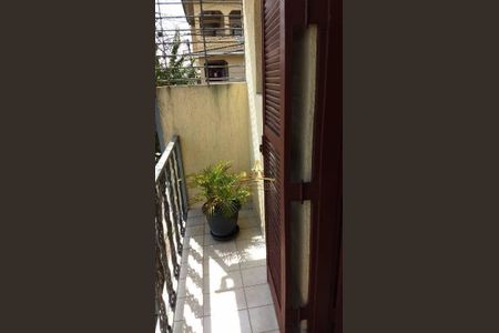 6_photo/94cf039a25.5a987dbee225dd18-ATLAS-d9b9195f-b2fd-48f4-bd2b-0c2d2a61bf6e.jpg de casa à venda com 3 quartos, 168m² em Vila Engenho Novo, Barueri