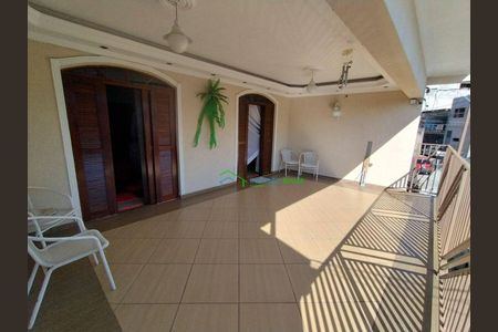 10_photo/94cf039e1d.dda3a78fb47de289-ATLAS-dff4934b-e30d-47e4-a84a-6160647c198a.jpg de casa à venda com 3 quartos, 359m² em Jardim Graziela, Barueri