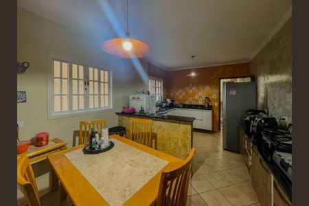 7_photo/94cf039e4b.f57be48fad3c3dec-ATLAS-aff68484-b264-417d-99a1-e86dcccbd8ca.jpg de casa à venda com 3 quartos, 192m² em Jardim Graziela, Barueri