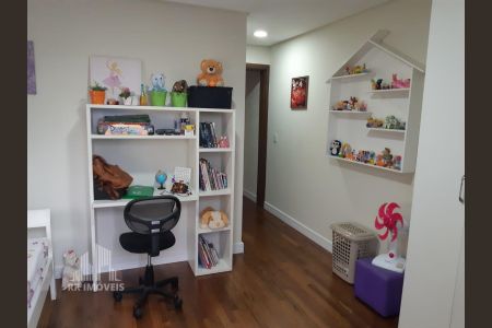 5_photo/94cf039f8d.2f15d505e37c7ac5-ATLAS-309a8fdf-7782-4229-8e9c-27ba76b0bbb9.jpg de casa à venda com 4 quartos, 225m² em Jardim Graziela, Barueri