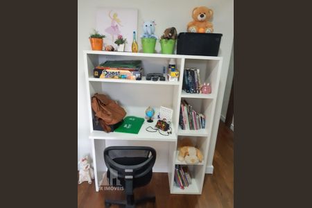 11_photo/94cf039f8d.2f15d505e37c7ac5-ATLAS-98be8230-b349-42db-9e43-d785c8e9b8db.jpg de casa à venda com 4 quartos, 225m² em Jardim Graziela, Barueri