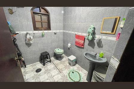 6_photo/94cf03a0ed.a22005448e98a483-ATLAS-e04f4b85-5613-4470-9df3-d0ac5b052da2.jpg de casa à venda com 3 quartos, 250m² em Vila Sao Luiz (Valparaizo), Barueri