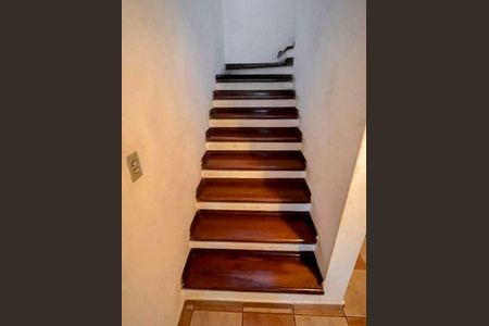 7_photo/94cf03a0f5.07fdfab894ea54a7-ATLAS-1bb18f90-be03-48e7-ae41-22432eafdeb7.jpg de casa à venda com 3 quartos, 270m² em Vila Sao Luiz (Valparaizo), Barueri