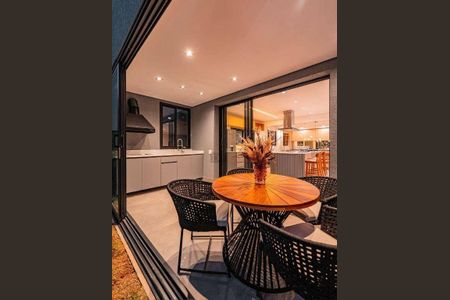 2_photo/94cf03aa6b.e182d30f96765f76-ATLAS-295b05d0-e7f9-47f8-abdb-baa32c367115.jpg de casa à venda com 4 quartos, 302m² em Alphaville, Santana de Parnaíba