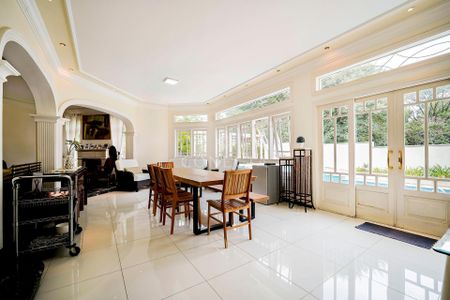 5_photo/94cf03ad09.f0ecc906b832f777-ATLAS-1cead5b2-0c3d-4e53-854e-004be6f70e61.jpg de casa para alugar com 6 quartos, 473m² em Alphaville Conde II, Barueri