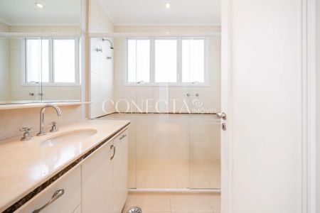 57_photo/94cf03ad09.f0ecc906b832f777-ATLAS-d00e43ce-ce5f-49e9-a1a3-0261e9be77c4.jpg de casa para alugar com 4 quartos, 430m² em Alphaville Conde II, Barueri