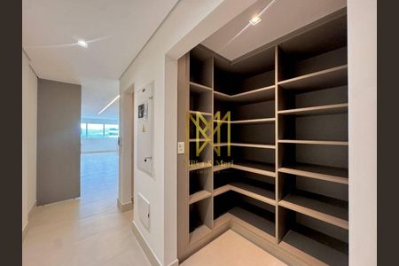 11_photo/94cf03b24f.10bdc418a830d73c-ATLAS-70acffac-8fe8-4a2c-9f53-e8138db6725b.jpg de apartamento para alugar com 4 quartos, 365m² em Alphaville Empresarial, Barueri