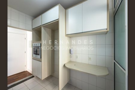5_photo/94cf03b5ef.e2f3fd66560d3680-ATLAS-950923c1-4e59-4d1d-9599-783940c696e1.jpg de apartamento para alugar com 2 quartos, 55m² em Jardim Tupanci, Barueri