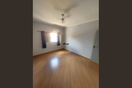 6_photo/94cf03b60b.2661e0e1a1e380b3-ATLAS-3e93e22e-6de5-4984-b6c3-8dcdf558fb72.jpg de casa à venda com 3 quartos, 220m² em Jardim Tupanci, Barueri