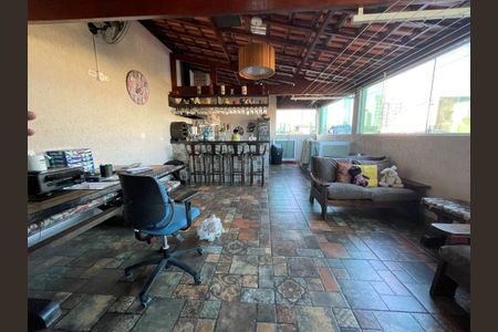 5_photo/94cf03b615.4920d6e5269d0762-ATLAS-d2064db9-ad80-4e2c-af06-b4cc74d7b595.jpg de casa à venda com 3 quartos, 150m² em Jardim Tupanci, Barueri