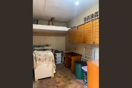 5_photo/94cf03b6eb.dd36eae811456584-ATLAS-9c49ab14-53b0-4e09-8a9b-3f87dc43dce4.jpg de casa à venda com 1 quarto, 106m² em Jardim Tupanci, Barueri