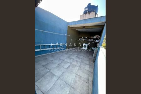 4_photo/94cf03b6f1.7b8a33944a5ff2ac-ATLAS-225edc10-1879-436a-8a2d-c35cf9dba5f7.jpg de casa à venda com 3 quartos, 260m² em Jardim Tupanci, Barueri