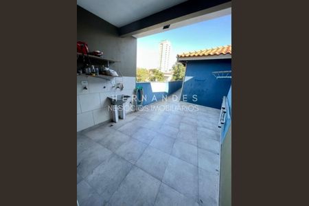 32_photo/94cf03b6f1.7b8a33944a5ff2ac-ATLAS-98a910f5-d974-4418-9c30-945f5e5d5e08.jpg de casa à venda com 3 quartos, 260m² em Jardim Tupanci, Barueri