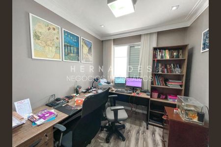 3_photo/94cf03b857.3644eaa8a3e53b6d-ATLAS-076b29d4-91cc-4798-bf4b-ee15e4e7cacb.jpg de apartamento à venda com 4 quartos, 105m² em Jardim Tupanci, Barueri