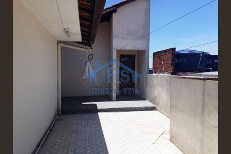 3_photo/94cf03bb39.3e6957092a4c223d-ATLAS-25755436-e920-4e7e-ac3e-cf4b326edf01.jpg de casa à venda com 3 quartos, 347m² em Jardim Esperanca, Barueri