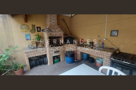 23_photo/94cf03bb89.f902abfa309a2254-ATLAS-d0c3e609-2ce3-4330-a834-7de209d73c65.jpg de casa à venda com 5 quartos, 238m² em Jardim Esperanca, Barueri