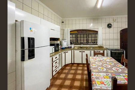 6_photo/94cf03bc09.760d7ecec936a2b8-ATLAS-db4fefbf-7fb5-4ea2-a9b8-97f07ffdcd4b.jpg de casa à venda com 3 quartos, 199m² em Jardim Esperanca, Barueri