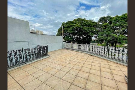 11_photo/94cf03bc09.8ca146e4695ff152-ATLAS-56842927-dab5-4d8d-b532-8d98e4d40f6b.jpg de casa à venda com 3 quartos, 199m² em Jardim Esperanca, Barueri