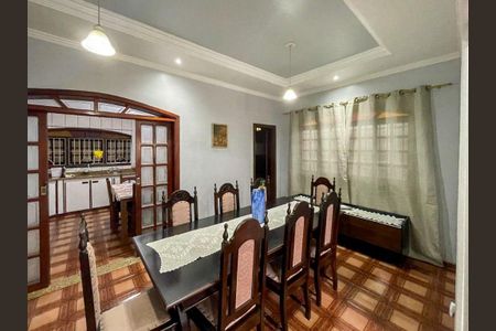 3_photo/94cf03bc09.8ca146e4695ff152-ATLAS-e51dba3f-c2c8-4719-8286-f2e1311de0f7.jpg de casa à venda com 3 quartos, 199m² em Jardim Esperanca, Barueri