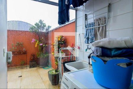 48_photo/94cf03bfd5.20e18beb5a66d940-ATLAS-df3e5724-e34c-46ab-b702-6d0a30e9bd00.jpg de casa à venda com 3 quartos, 96m² em Jardim Regina Alice, Barueri