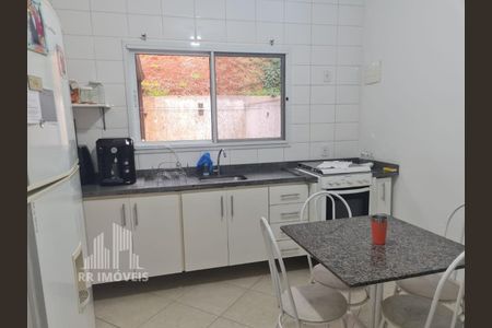 2_photo/94cf03bfd7.6e795dfd64e180cd-ATLAS-077aaf98-878a-47b6-b459-a2448628fa11.jpg de casa à venda com 3 quartos, 96m² em Jardim Regina Alice, Barueri