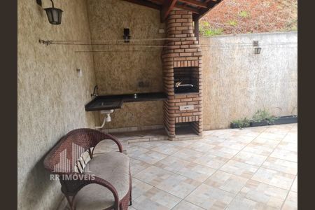 11_photo/94cf03bfd7.6e795dfd64e180cd-ATLAS-61e5db68-9710-4c14-9b95-40312a290c34.jpg de casa à venda com 3 quartos, 96m² em Jardim Regina Alice, Barueri