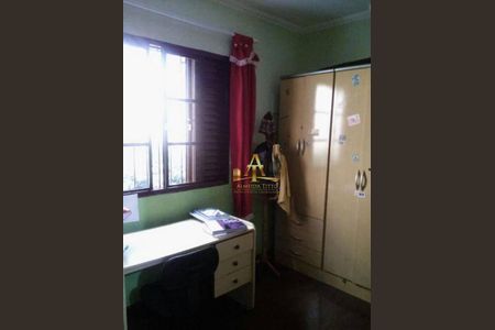 8_photo/94cf03c48f.ceff8192393c33de-ATLAS-32e48129-598e-4fc0-b69f-997e1d6d026b.jpg de casa à venda com 3 quartos, 240m² em Vila Pouso Alegre, Barueri
