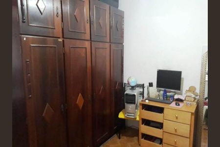 4_photo/94cf03c4c1.dfdf3a77207432af-ATLAS-40b0634f-1d86-4f5d-b981-c2c21a26675a.jpg de casa à venda com 3 quartos, 180m² em Vila Pouso Alegre, Barueri