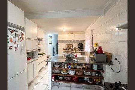 8_photo/94cf03c8dd.ef9097c2fd5b064b-ATLAS-54788da4-7a45-4fb1-8810-4a5bdc2ec5ed.jpg de casa à venda com 2 quartos, 179m² em Jardim Maria Tereza, Barueri