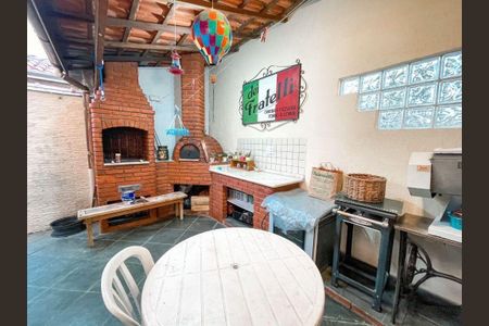 12_photo/94cf03c8dd.ef9097c2fd5b064b-ATLAS-6a48924d-c77c-4bab-b8c5-404155b827fa.jpg de casa à venda com 2 quartos, 179m² em Jardim Maria Tereza, Barueri