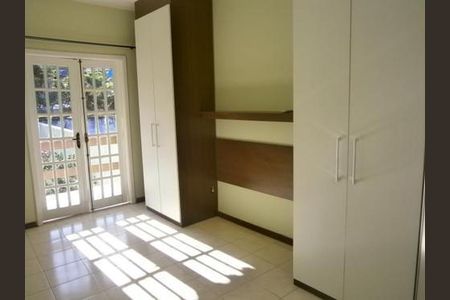 9_photo/94cf03cbe3.53c043af3bf77bbb-ATLAS-6b0c99b5-8035-4fbb-ad69-500888d1bf3c.jpg de casa à venda com 3 quartos, 90m² em Vila Porto, Barueri