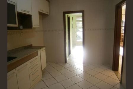 6_photo/94cf03cbe3.53c043af3bf77bbb-ATLAS-b7e02718-b0e3-410e-a882-7aa7382a288f.jpg de casa à venda com 3 quartos, 90m² em Vila Porto, Barueri