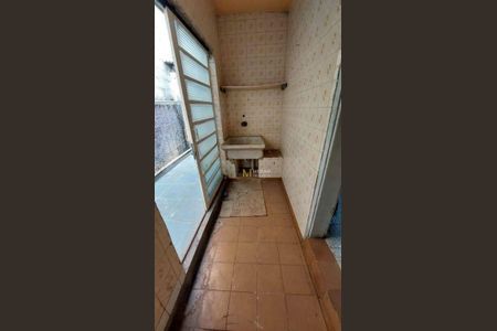 3_photo/94cf03cbfb.561dcad3d0cedf12-ATLAS-bc932a9a-9dcf-4434-a3f6-f27e1ce2a288.jpg de casa à venda com 1 quarto, 125m² em Vila Porto, Barueri