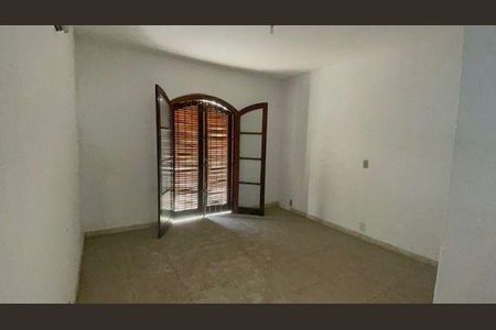 7_photo/94cf03cc97.5d0fc8648d64f8b7-ATLAS-94d19ff3-6b16-47d9-9048-1b0e5617f46c.jpg de casa para alugar com 5 quartos, 220m² em Jardim dos Camargos, Barueri
