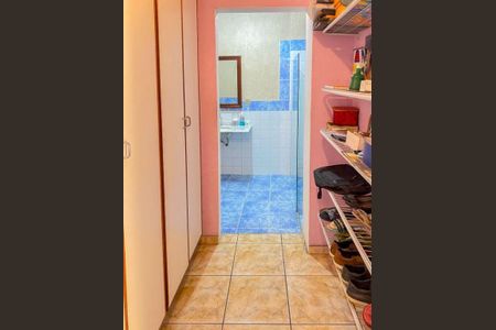 4_photo/94cf03ccd5.7e2ea02b9085bf9d-ATLAS-e889e45f-b958-4452-a0ce-0bc6ffc17be4.jpg de casa à venda com 4 quartos, 180m² em Jardim dos Camargos, Barueri