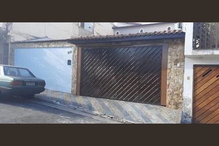 5_photo/94cf03cd21.5955ad7459482dc1-ATLAS-3ec94cbe-6c86-479f-acb6-4e40f36b1de2.jpg de casa à venda com 3 quartos, 250m² em Jardim dos Camargos, Barueri