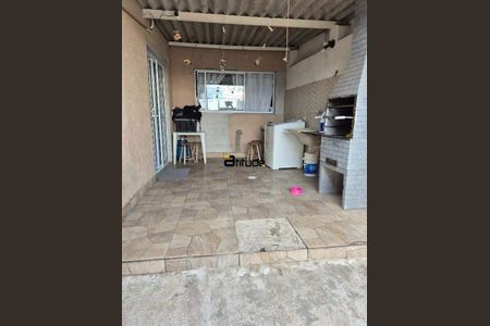 2_photo/94cf03cd6b.c4a86b3c211625c7-ATLAS-0a0c4b3e-369a-4cc2-94cc-99d385f1e8ec.jpg de casa à venda com 2 quartos, 80m² em Jardim dos Camargos, Barueri