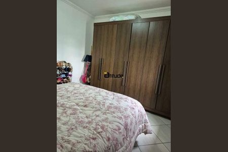 4_photo/94cf03cd6b.c4a86b3c211625c7-ATLAS-0bacc7ed-e695-4566-8527-1ad72ae36e26.jpg de casa à venda com 2 quartos, 80m² em Jardim dos Camargos, Barueri