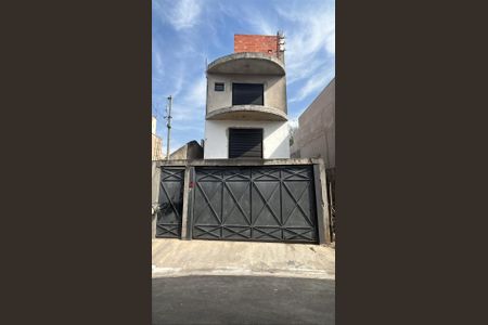 11_photo/94cf03cd75.e02bbd74c619fcc4-ATLAS-b54e4bfb-2ff9-407b-9979-6309d981fc9e.jpg de casa à venda com 3 quartos, 180m² em Jardim dos Camargos, Barueri