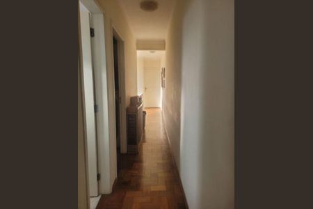 8_photo/94cf03cdeb.c202053c0eb79174-ATLAS-36dbd6a1-66eb-41b3-ba46-3f86b8dca01d.jpg de casa à venda com 3 quartos, 200m² em Jardim dos Camargos, Barueri