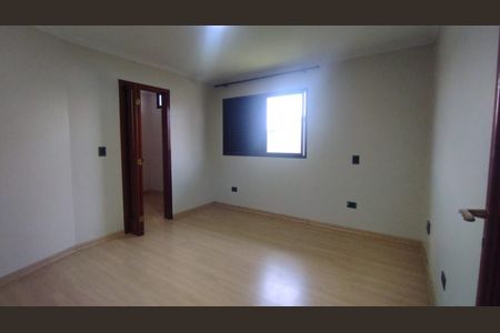 29_photo/94cf03ce85.93b8fa184532727f-ATLAS-5b598e2a-eeae-4a74-bec7-7bf3d0ae497e.jpg de casa para alugar com 4 quartos, 168m² em Jardim dos Camargos, Barueri