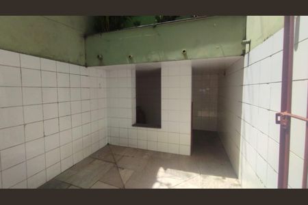 10_photo/94cf03ce85.93b8fa184532727f-ATLAS-da6951ee-0aec-4236-b834-42d75c2f61e3.jpg de casa para alugar com 4 quartos, 168m² em Jardim dos Camargos, Barueri