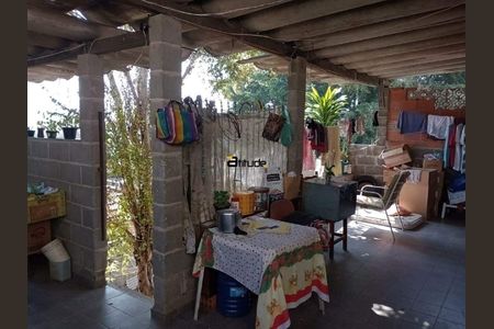 4_photo/94cf03ced1.c27bb358fc36071b-ATLAS-ccc95986-777c-4b23-a843-e39e73ea0d05.jpg de casa à venda com 2 quartos, 150m² em Vila Barros, Barueri