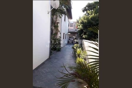 10_photo/94cf03cf0d.3c3fcf0faae4c144-ATLAS-4a251af8-9b7e-48ba-b70b-12c1ce92334c.jpg de casa à venda com 5 quartos, 446m² em Vila Boa Vista, Barueri