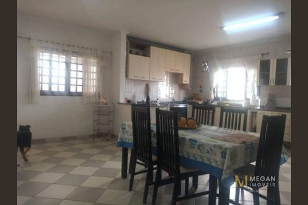 1_photo/94cf03cf59.74dbc9aa7d3e0758-ATLAS-b1632abd-d4f9-4f1f-8612-b7f2b5042c4a.jpg de casa à venda com 5 quartos, 300m² em Vila Boa Vista, Barueri